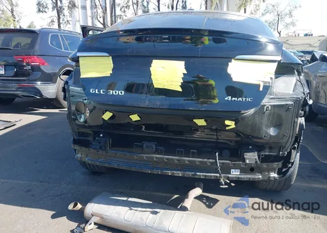 2022 Mercedes-Benz Glc Glc 300 z USA, uszkodzony, nr VIN W1N0J8EB2NG056163